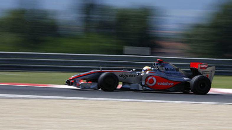 Že res, da treningi niso najboljši pokazatelj, a McLaren Mercedes se zdi zelo hi