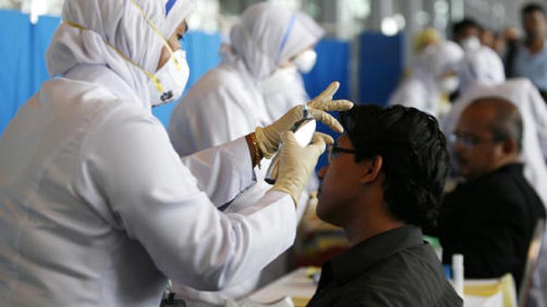 Zaradi nove gripe je v New Yorku umrl 55-letni moški.