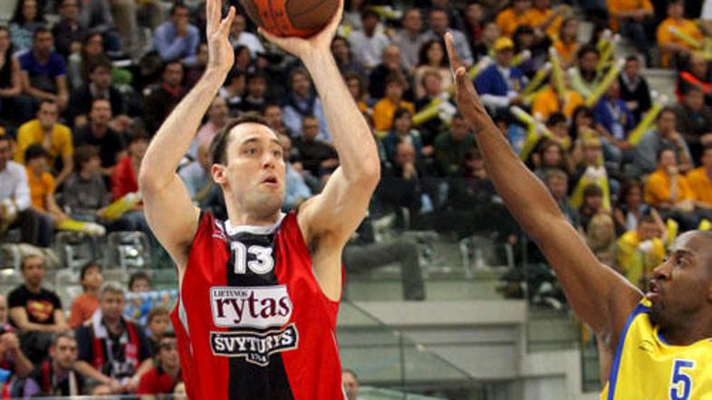 Chuck Eidson (levo) je bil s 14 točkami tretji strelec zmagovalne ekipe.