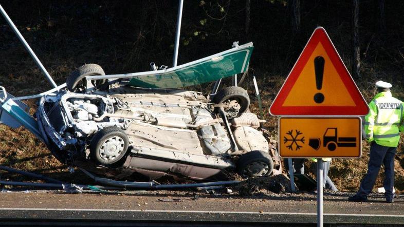 Nesreča na gorenjski avtocesti.