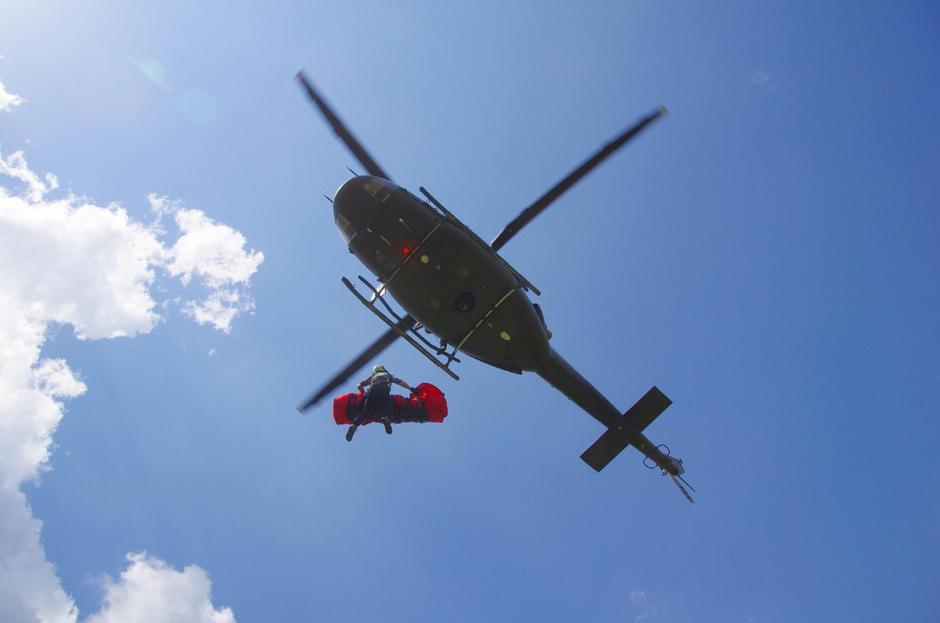 reševanje s helikopterjem | Avtor: Miljko Lesjak, GRS Tolmin