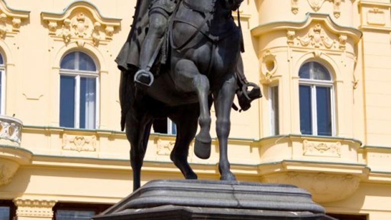 zagreb, trg bana jelačića