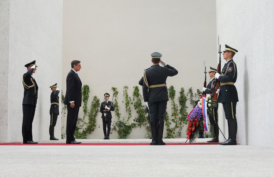 otvoritev spomenika vsem žrtvam vojn | Avtor: Anže Petkovšek