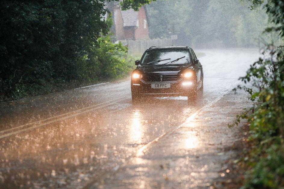 vreme dež deževje naliv padavine