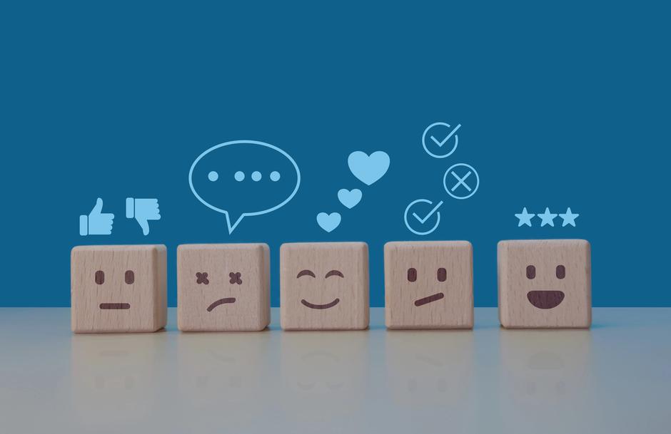 mnenje, review | Avtor: Profimedia