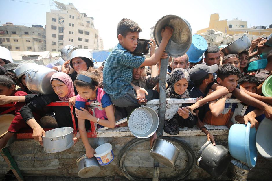 Gaza razdeljevanje hrane | Avtor: Profimedia