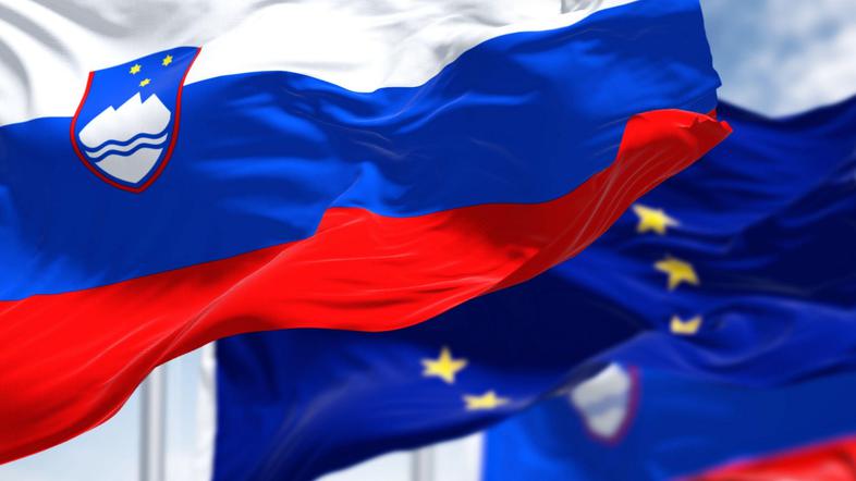 Slovenija slovenska zastava