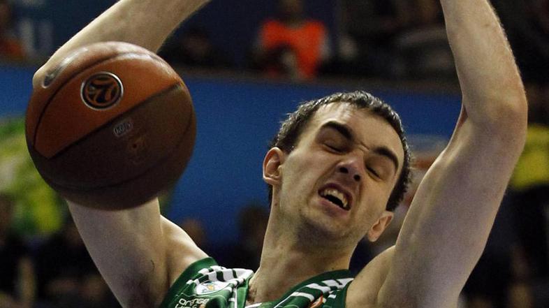 Mirza Begić je zvestobo Realu obljubil do leta 2013. (Foto: Reuters)