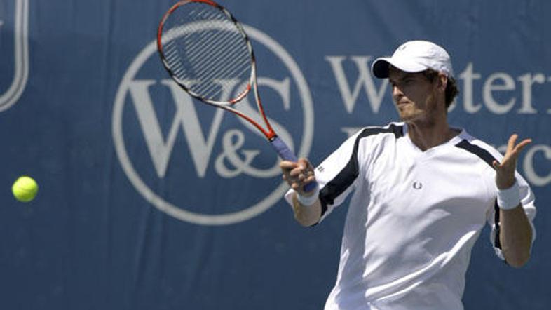 Andy Murray je po ogorčenem boju prišel do prve zmage na turnirju serije masters