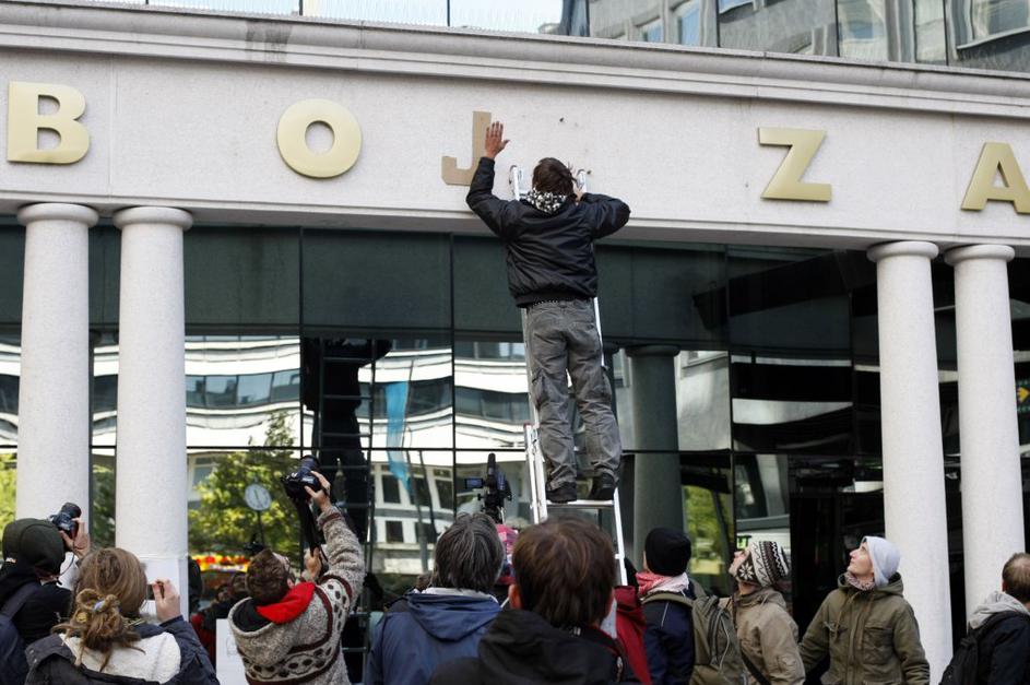 Protesti pred Ljubljansko borzo.
