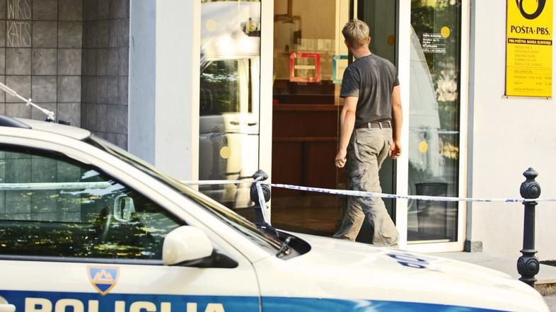 Rop pošte na Poljanskem nasipu v Ljubljani