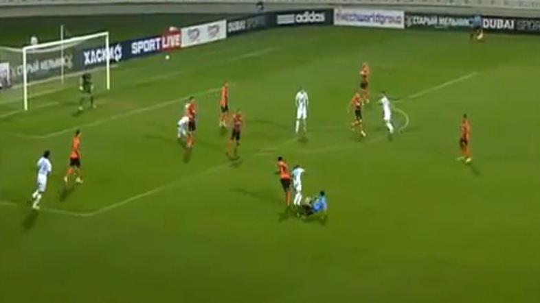 sodnik zenit šahtar prekršek