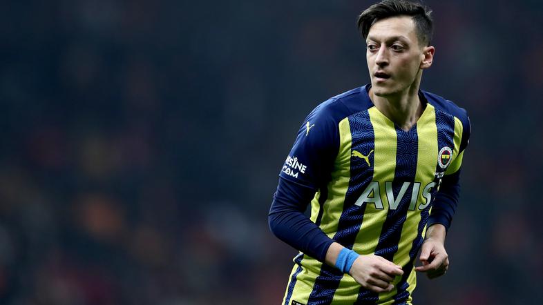 Mesut Özil