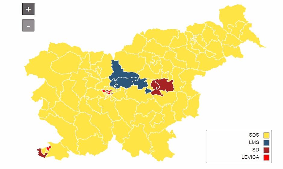 Janša Slovenijo obarval rumeno | Avtor: DVK