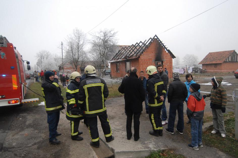 Tragedija v družinski hiši.