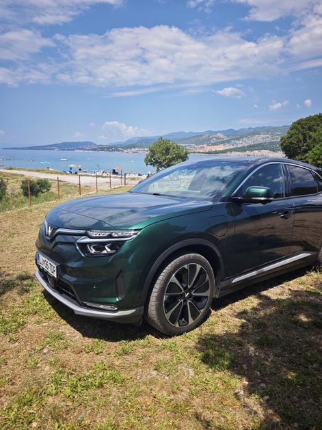 VinFast VF 8 plus - test na morje