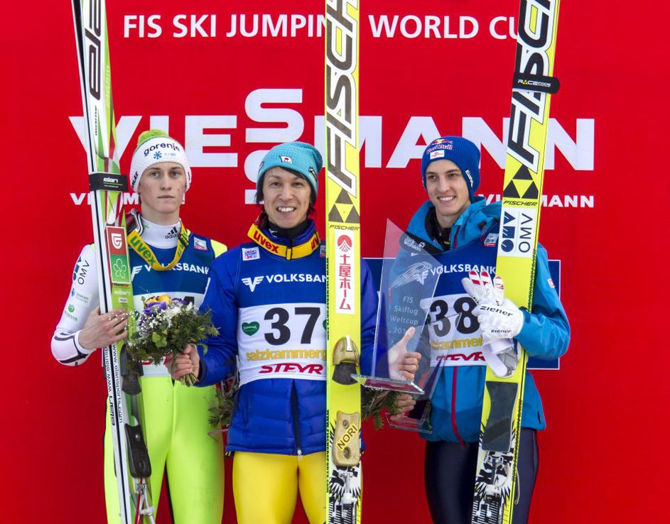 Prevc Kasai Schlierenzauer poleti Kulm