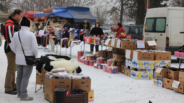 Na sejmu je največ izdelkov za pet evrov, saj prodajalci pravijo, da se ljudje p