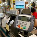 Trgovci ne smejo delati posnetkov PIN-kod, ki jih stranke vnašajo v POS-terminal