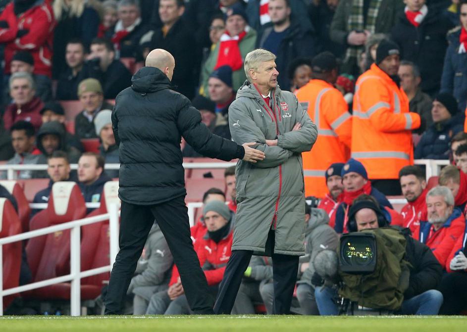 arsene wenger tunel arsenal