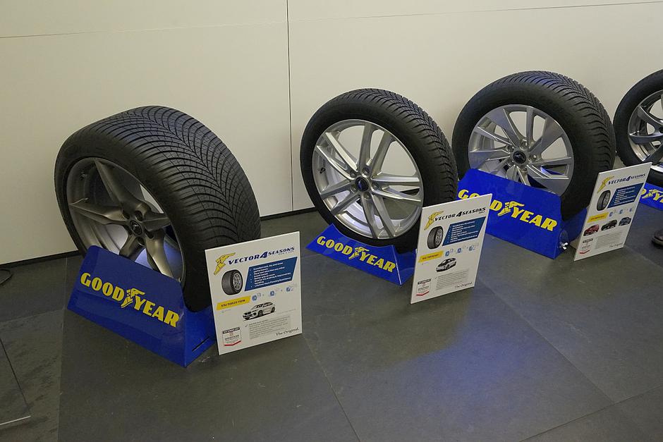 Goodyear vector 4 season, celoletne gume | Avtor: MatijaJanežič