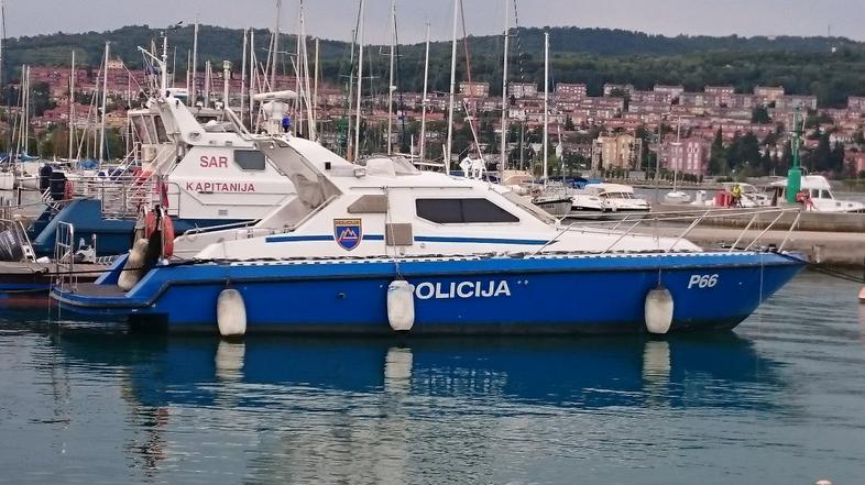 Policijski čoln