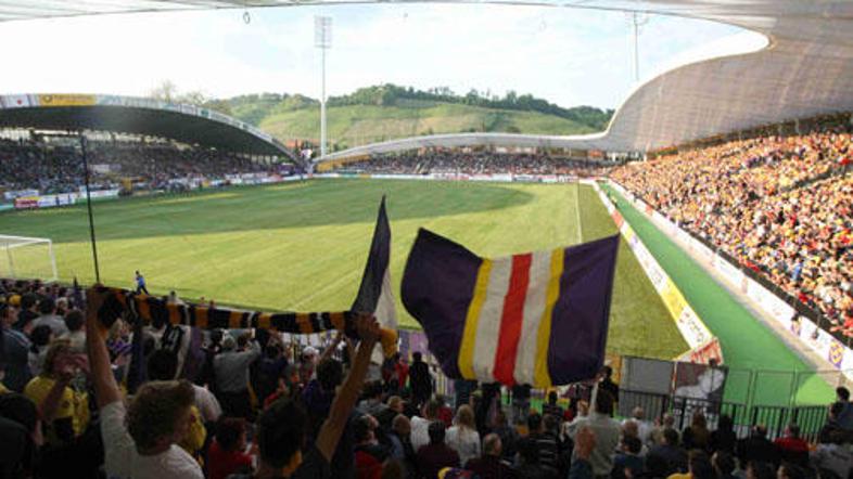 Za Ljudski vrt so na ruskem spletnem portalu zapisali, da je zadnjo večjo obnovo