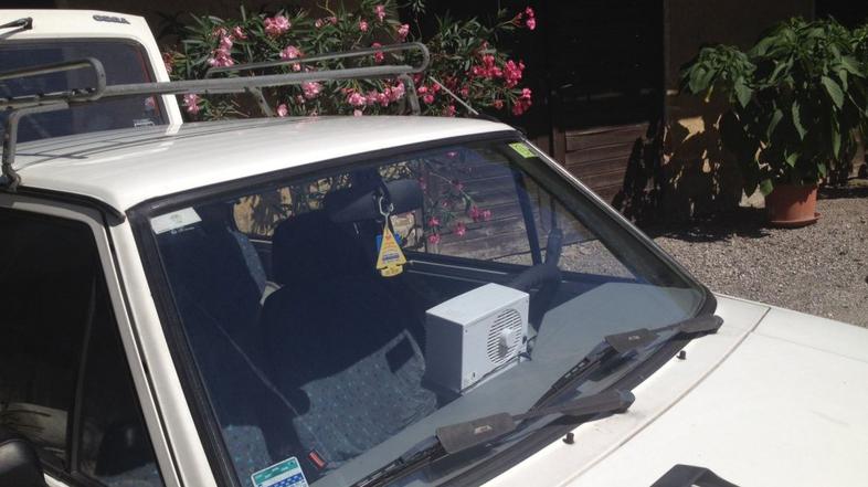 Yugo s klimatsko napravo