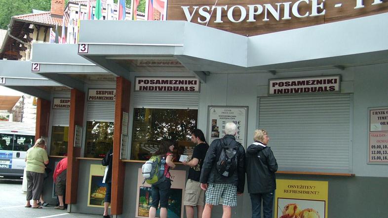 Kupec bo moral 15 odstotkov kupnine za Turizem Kras plačati takoj, preostalo pa 