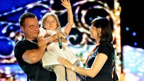 Če se starši Line ne bodo znašli pri vzgajanju, bi se v njeno čustvovanje v odra