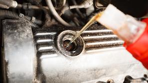 Motorno olje, motor, avto