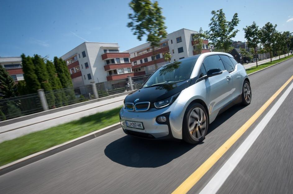 BMW i3