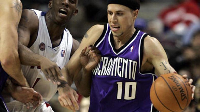 Mike Bibby se bo nocoj spet srečal s svojimi nekdanjimi soigralci.