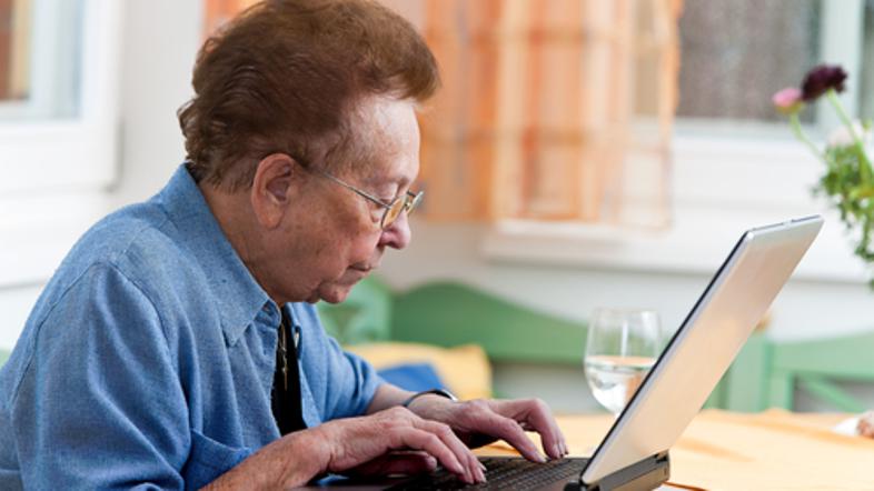 upokojenec računalnik