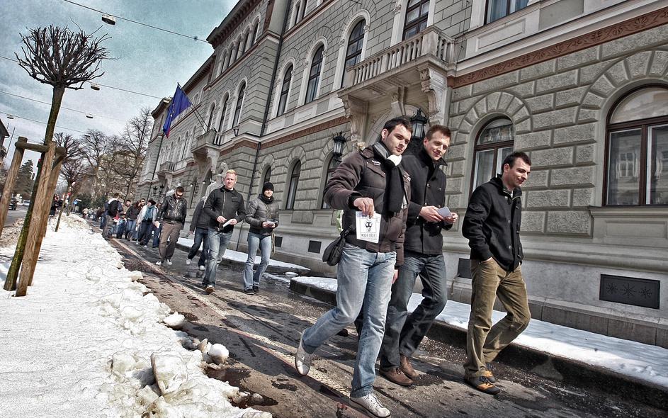 Do predloga so kritični tako študentje kot sindikati in delodajalci. (Foto: Bošt