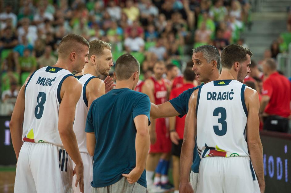 Košarkarska prijateljska tekma med Slovenijo in Hrvaško.