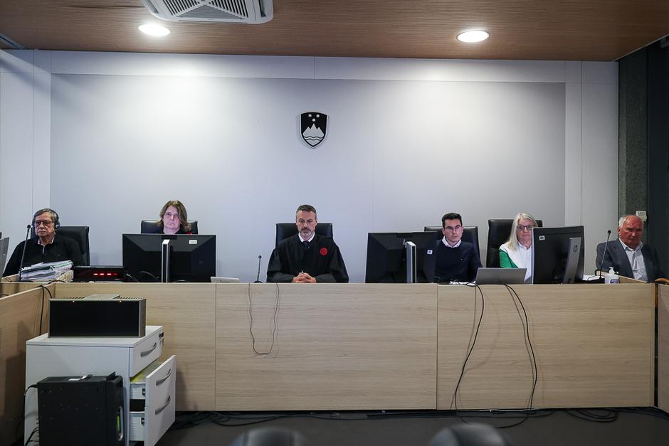 sojenje Kavaški klan | Avtor: Saša Despot