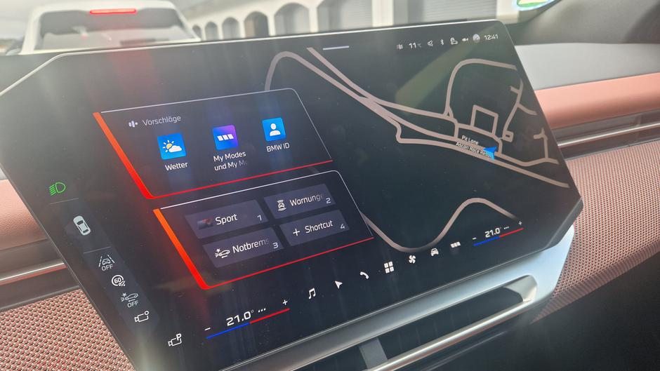 BMW iX3 50 xDrive | Avtor: Gregor Prebil