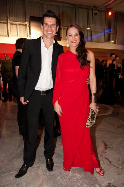 Sandi Škaler in Rebeka Dremelj,