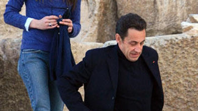 Mogoče je prav Carlina poroka prepričala Giorgia, da se je odločil za ta korak.