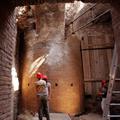 Novembra 2009 so arheologi odkrili znamenito vrtečo se jedilnico cesarja Nerona,