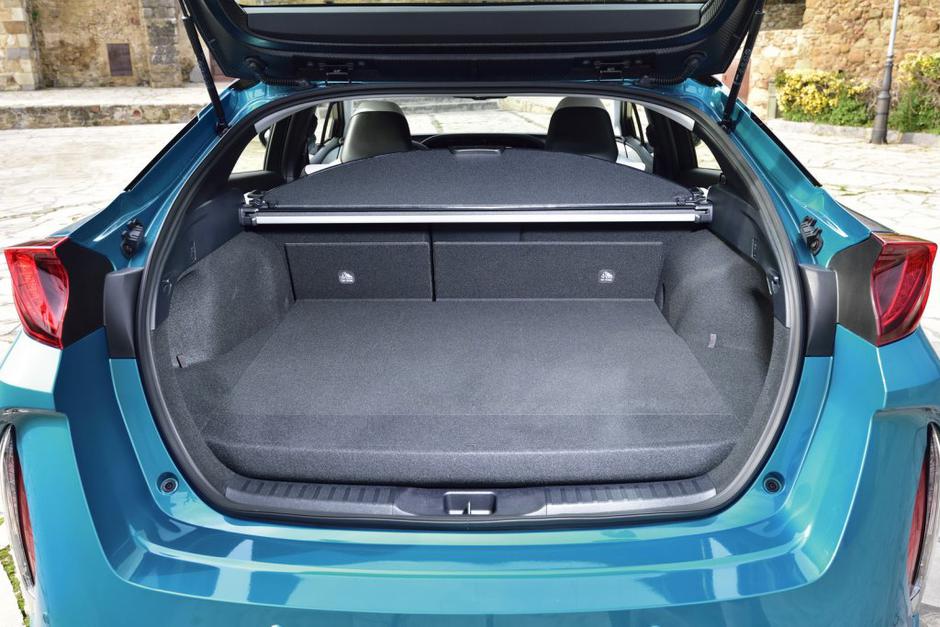 Toyota prius plug-in | Avtor: Gregor Prebil