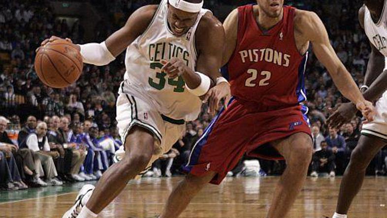 Paul Pierce je bil z devetimi točkami šele šesti strelec Bostona pri lahki zmagi
