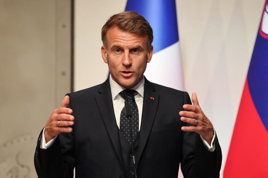 Emmanuel Macron na obisku pri Robertu Golobu | Avtor: Profimedia