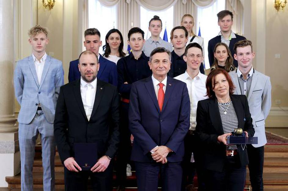 Jabolko navdiha,  Državni panožni nordijski center Kranj, Borut Pahor, Mirjam Bizjak, Uroš Zupan