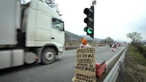 Delna zapora mosta, Videm