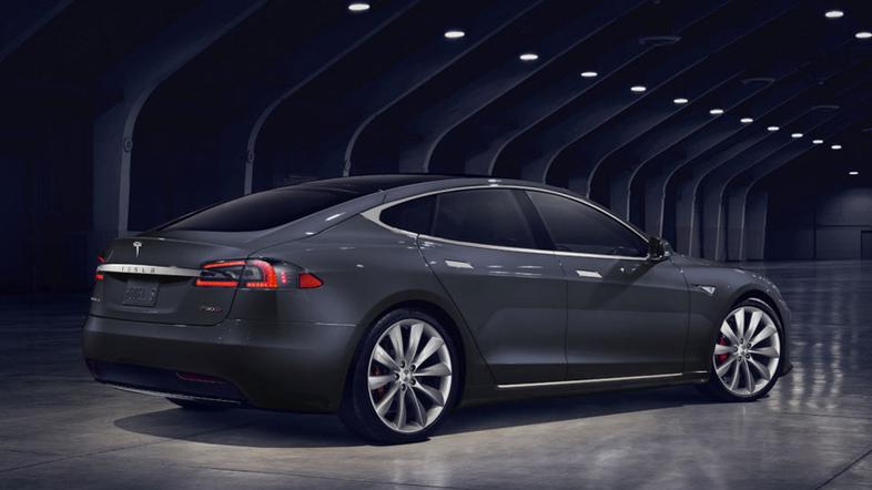 Tesla S