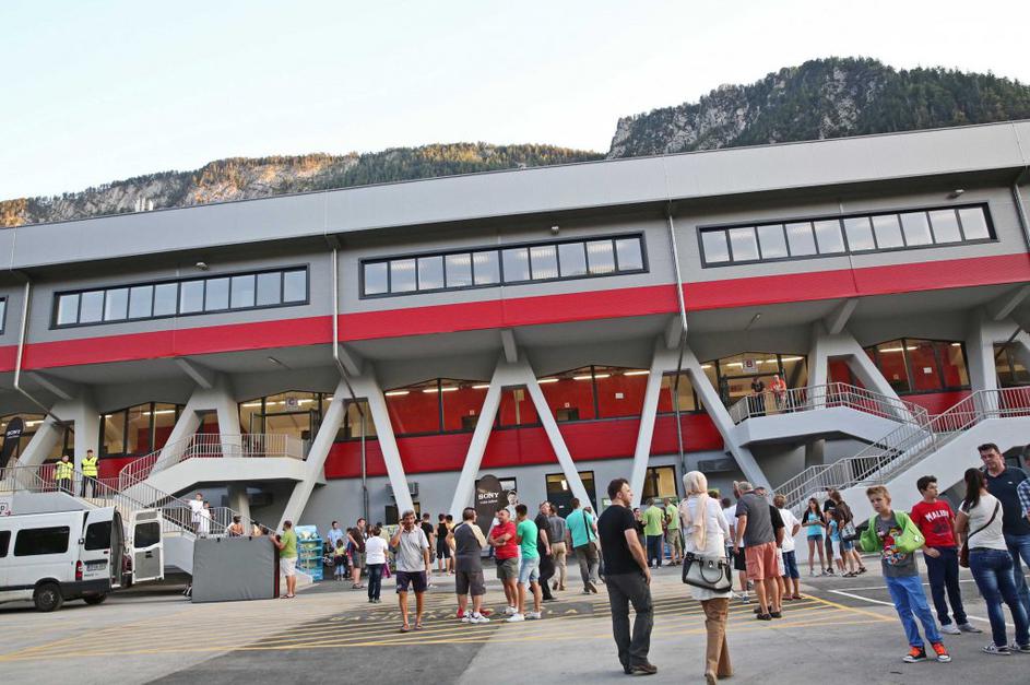 Slovenija BiH prijateljska tekma Podmežakla Jesenice