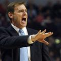 Dallas Mavericksi (na sliki trener Rick Carlisle) še vedno ne najdejo poti iz kr