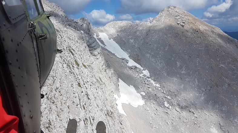 reševanje v gorah helikopter reševalci gore